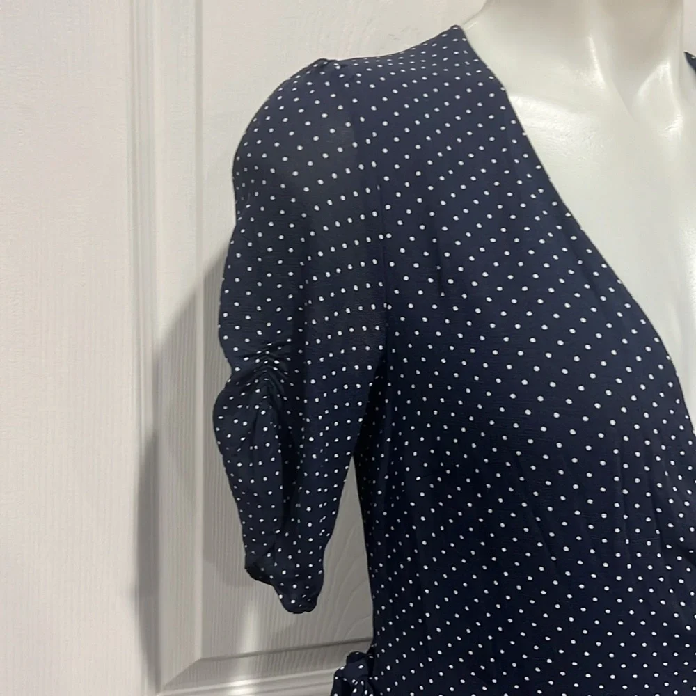 Reformation Monica navy polka dot short sleeve wrap dress size small - Picture 6 of 9